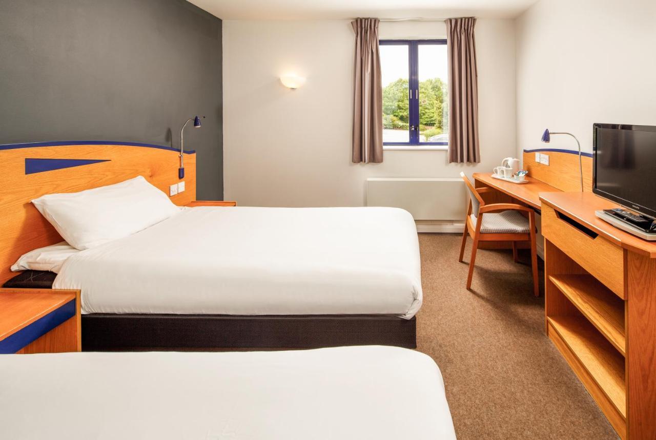 Ibis Chesterfield North - Barlborough Ngoại thất bức ảnh